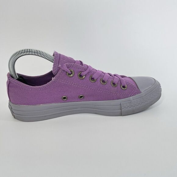 Converse Chuck Taylor All Star OX Dark Orchid Purple Low Sneakers Women's Size 7 - Picture 2 of 9